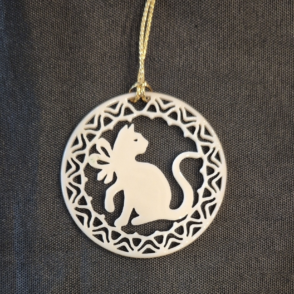 Lenox Yuletide Cat Ornament Made Of Bone China 1994 Series - Picture 1 of 5